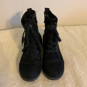 Kohl’s girls Boots